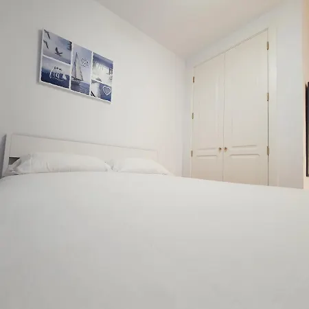 Appartement Modern Family Above Swimming Pool *