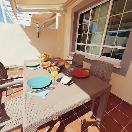 Modern Family Above Swimming Pool * Puerto Rico (Gran Canaria)