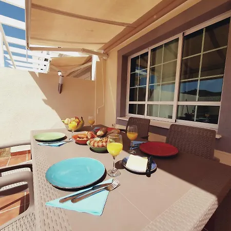 Modern Family Above Swimming Pool * Puerto Rico (Gran Canaria)