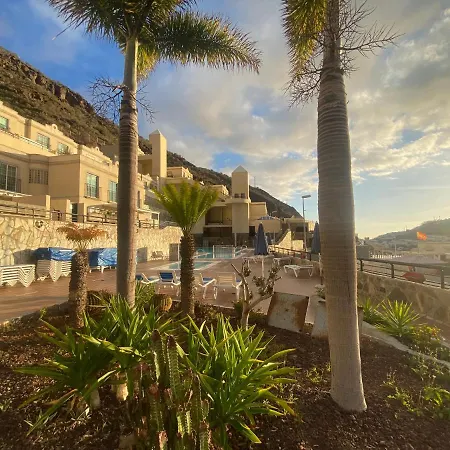 Apartment Modern Family Above Swimming Pool Puerto Rico (Gran Canaria)